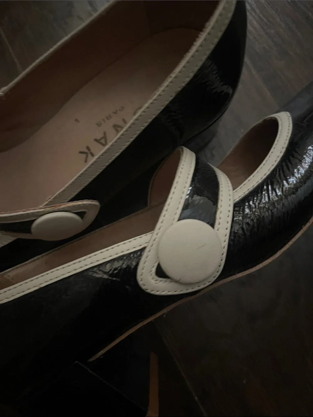 Jonak patent leather